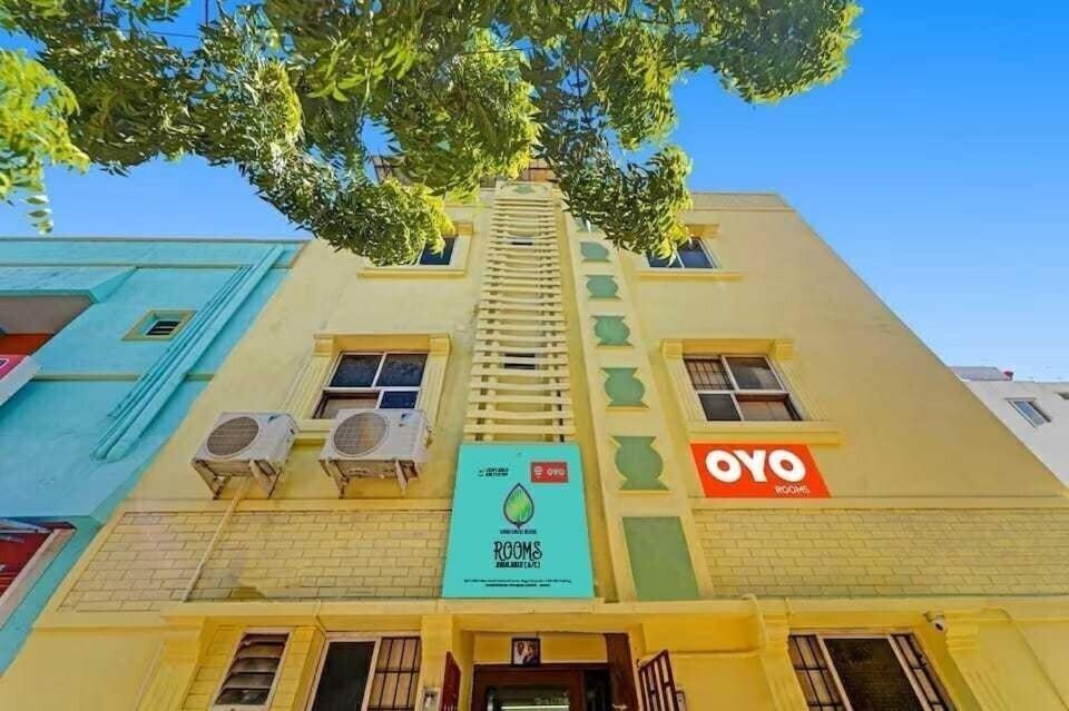 Oyo 81287 Empire Inn Chennai Exterior photo